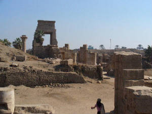 egypt_karnaktemple03.jpg